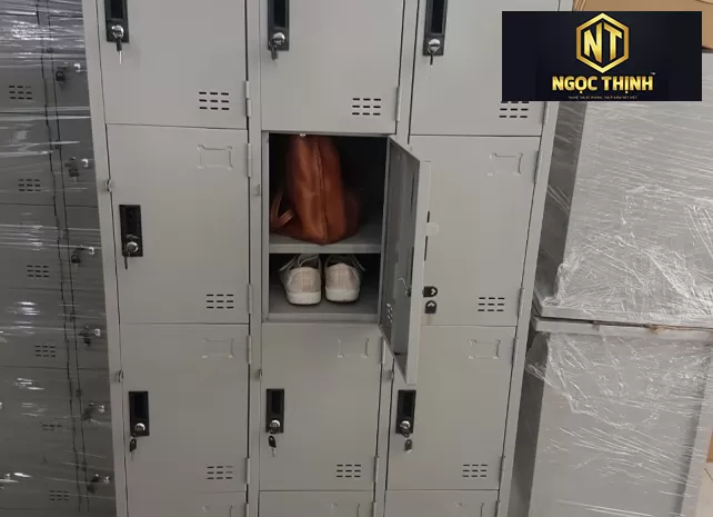 Xưởng Nội Thất Ngọc Thịnh - Tủ sắt, tủ locker 12 cánh 3 khoang chứa tài liệu, hồ sơ, đồ dùng cá nhân